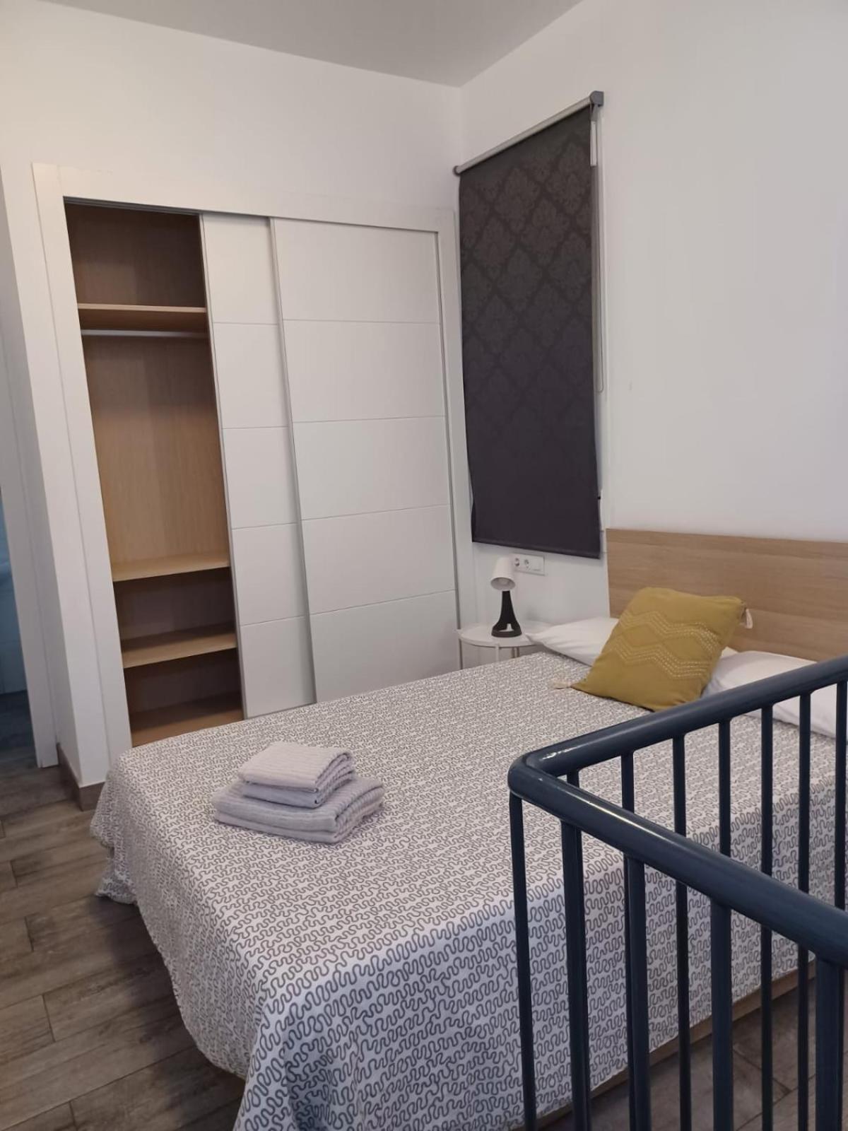 Apartamento en el casco antiguo en plena Alameda Sevilla Exterior foto